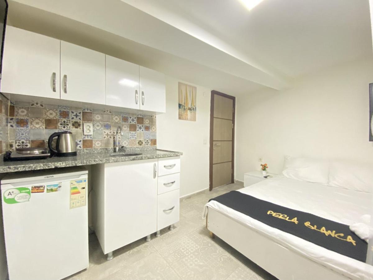 Comfortable And Central Studio Flat In Beyoglu Appartement Istanboel Buitenkant foto